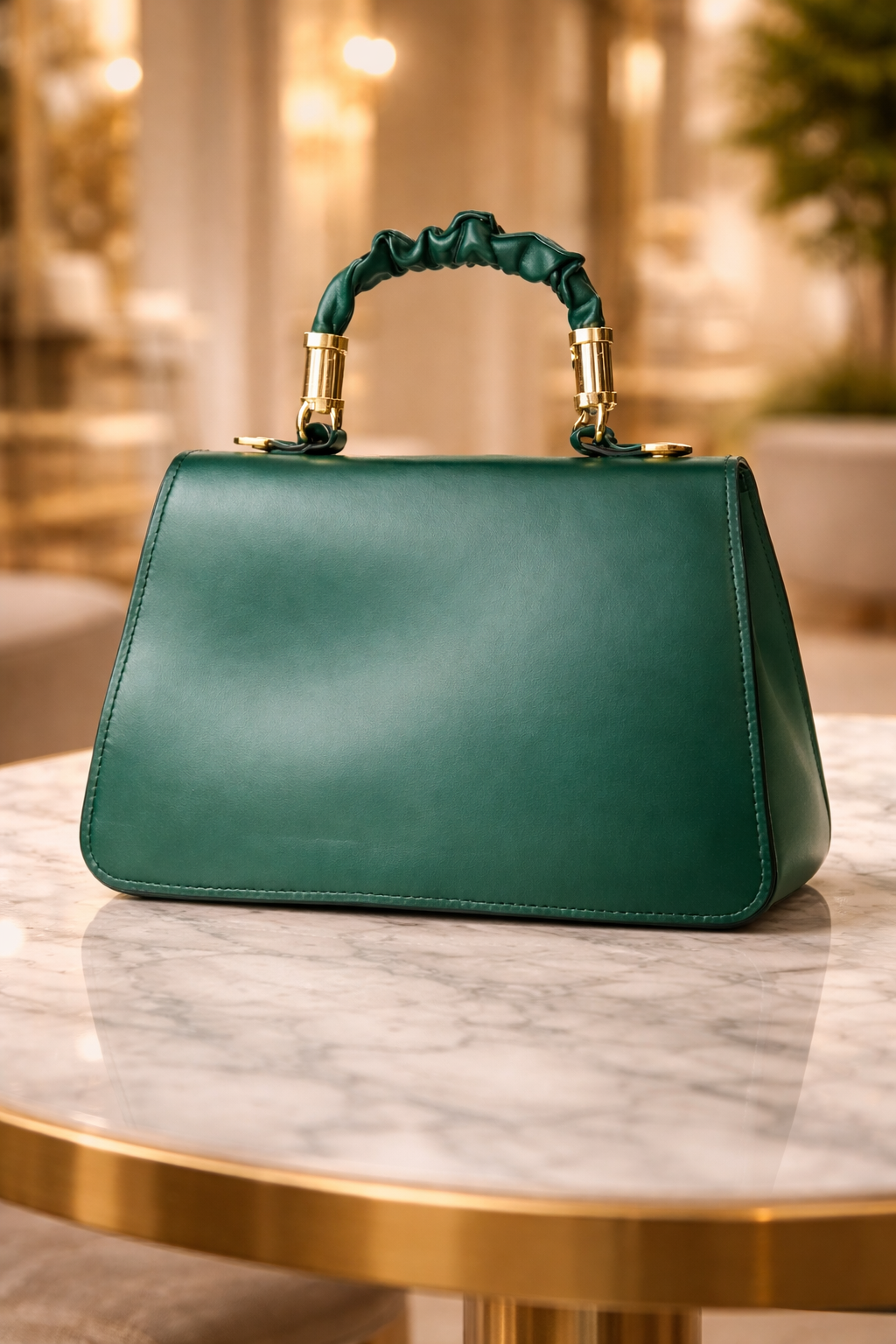 Ivory Luxe Elegance Handbag – Timeless Sophistication Redefined